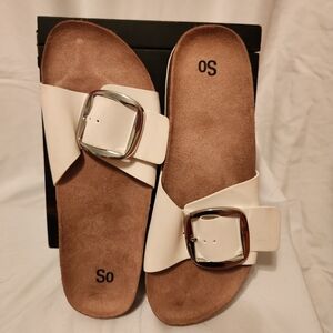 SO Treehouse Women's White Sandals with Silver Buckle Size M (7/8) New